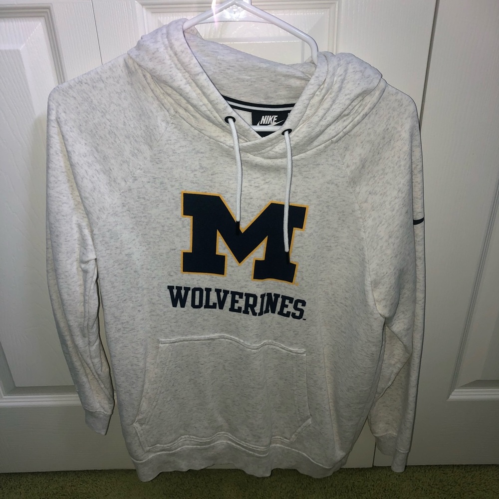 Michigan Wolverines sweatshirt